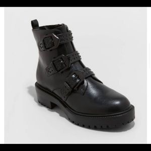 Black combat/buckle boots